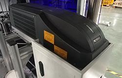 Etiquetadora láser de recipientes y vasos descartables